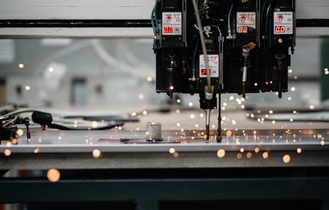 Metallverarbeitung-nrw-Diensteleistungen-Bolzenschweissen